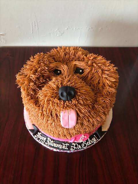 Pastel artesanal de Dolce Nina con forma de perrito